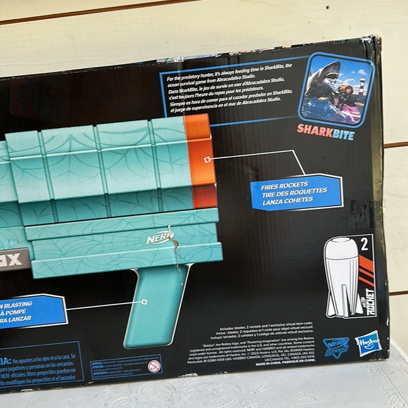 Nerf Roblox X- Shark Bite 🦈 Web Launcher-2 Rockets- pump Action Blasting - Picture 4 of 4